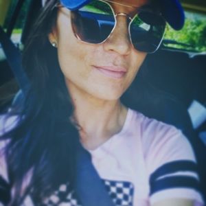 Meet your Posher, Danielle